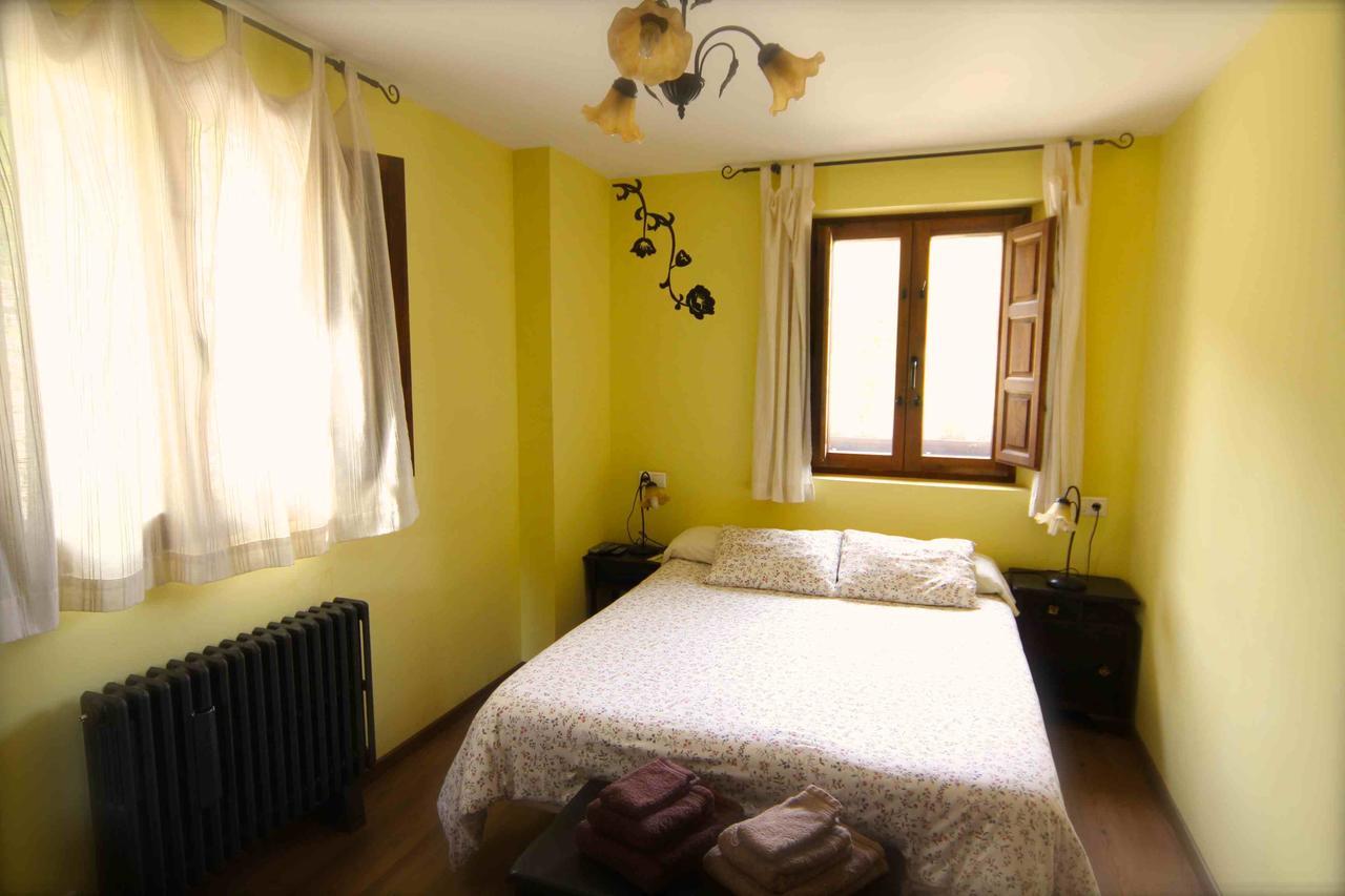 Panzares Casa Senderuelaゲストハウス エクステリア 写真