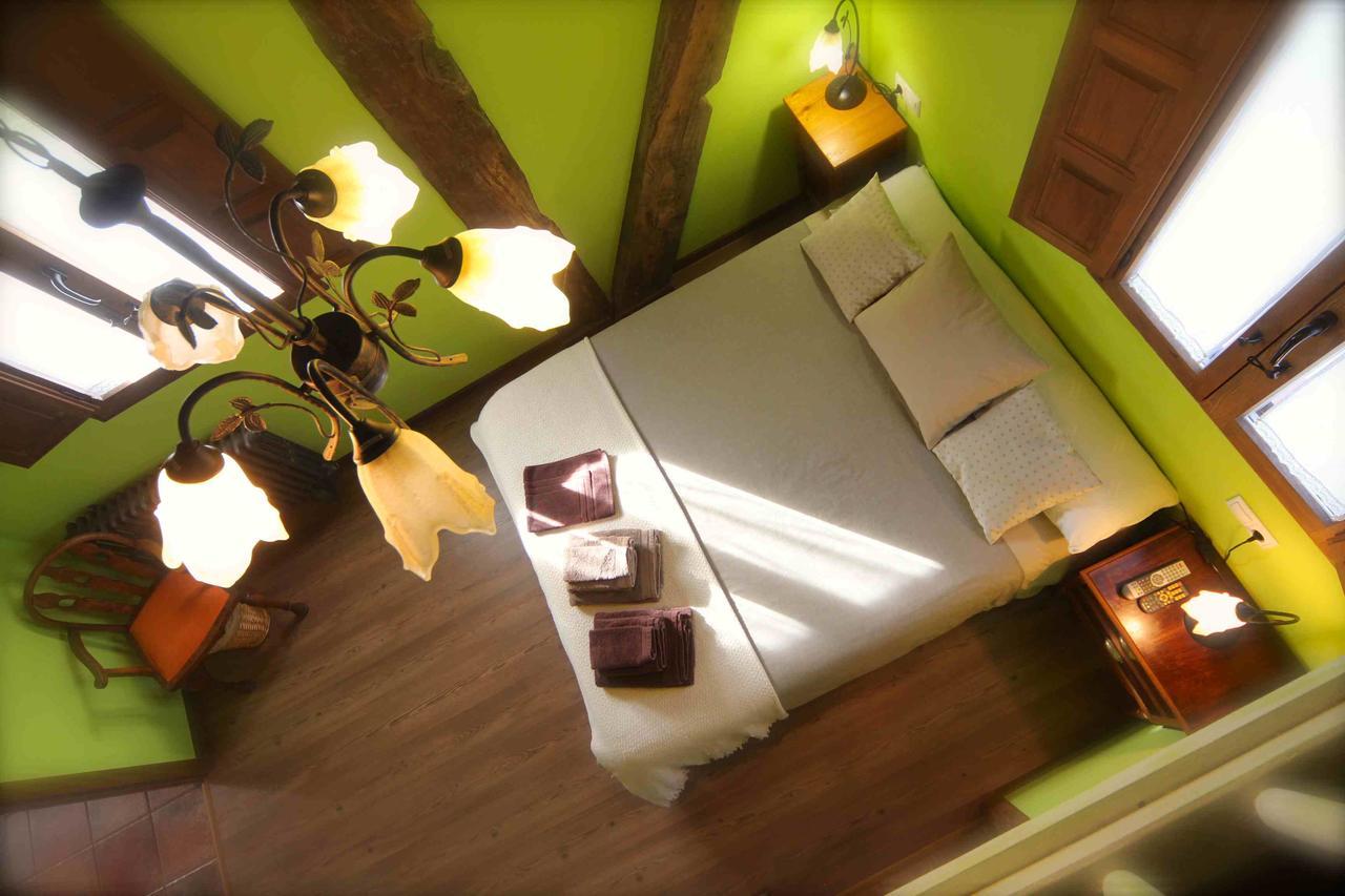 Panzares Casa Senderuelaゲストハウス エクステリア 写真